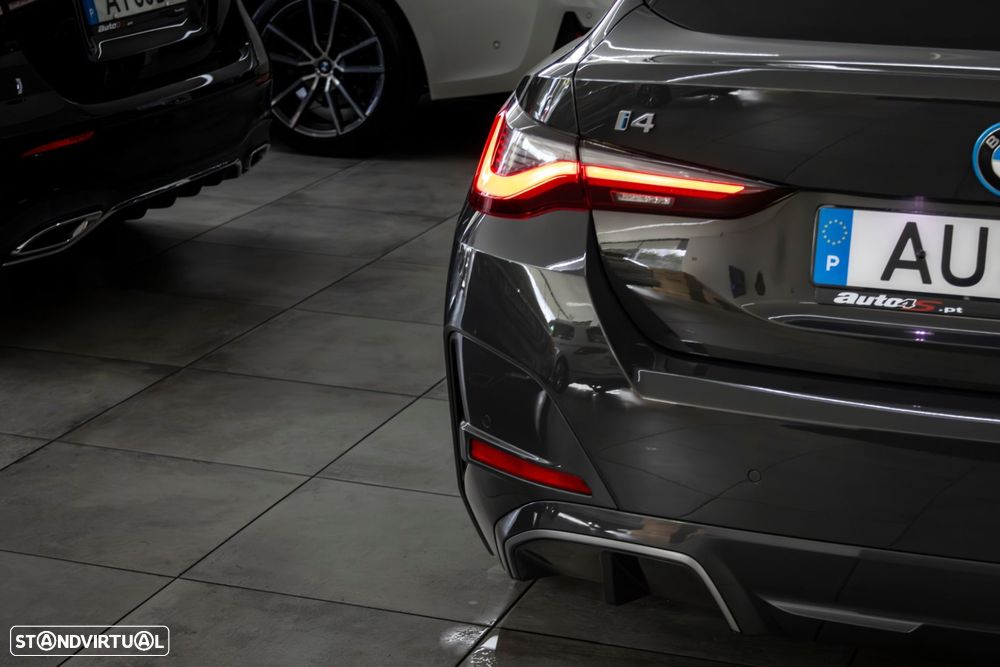 BMW i4 eDrive40 Desportiva M - 8