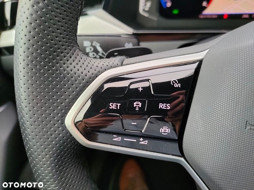 Volkswagen Arteon 2.0 TSI R-Line DSG - 24