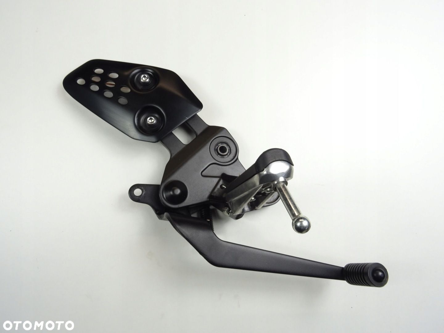 YAMAHA MT 07 SET PODNÓŻEK PRAWY PRZÓD PRZEDNI DŹWIGNIA CZUJNIK 21- 23 - 1