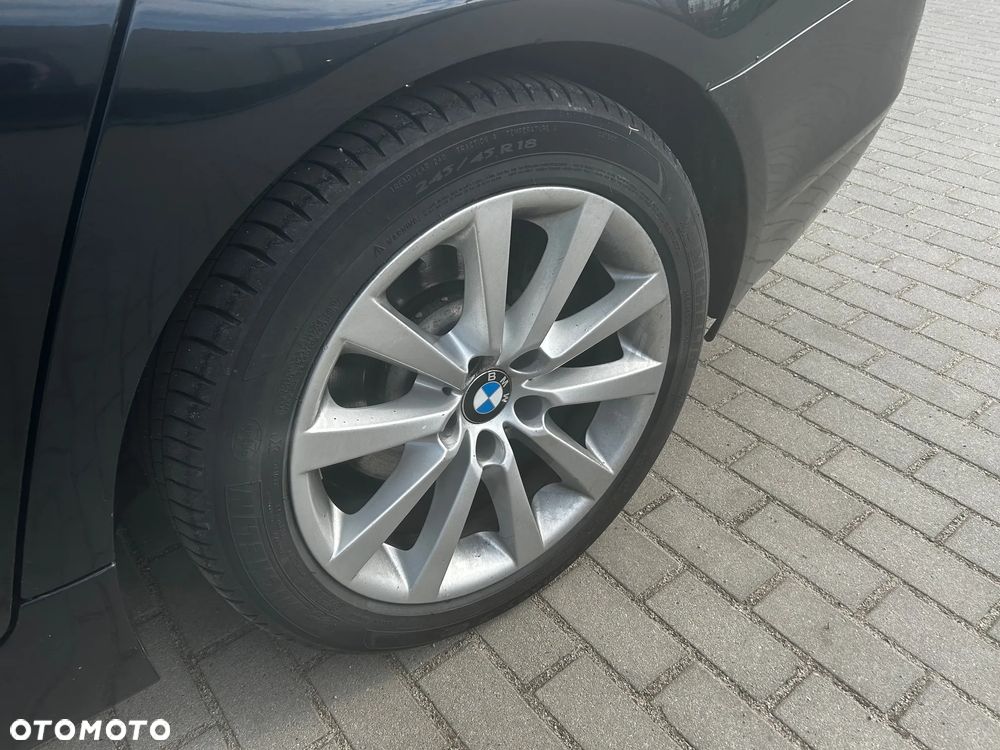 BMW Seria 5 520d - 5