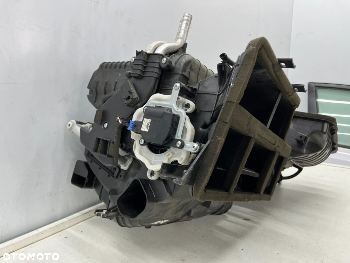 Nagrzewnica Hyundai i30 I FD 07-12r. wersja z KLIMĄ obudowa chłodnicy wody parownik klimatyzacji - 5