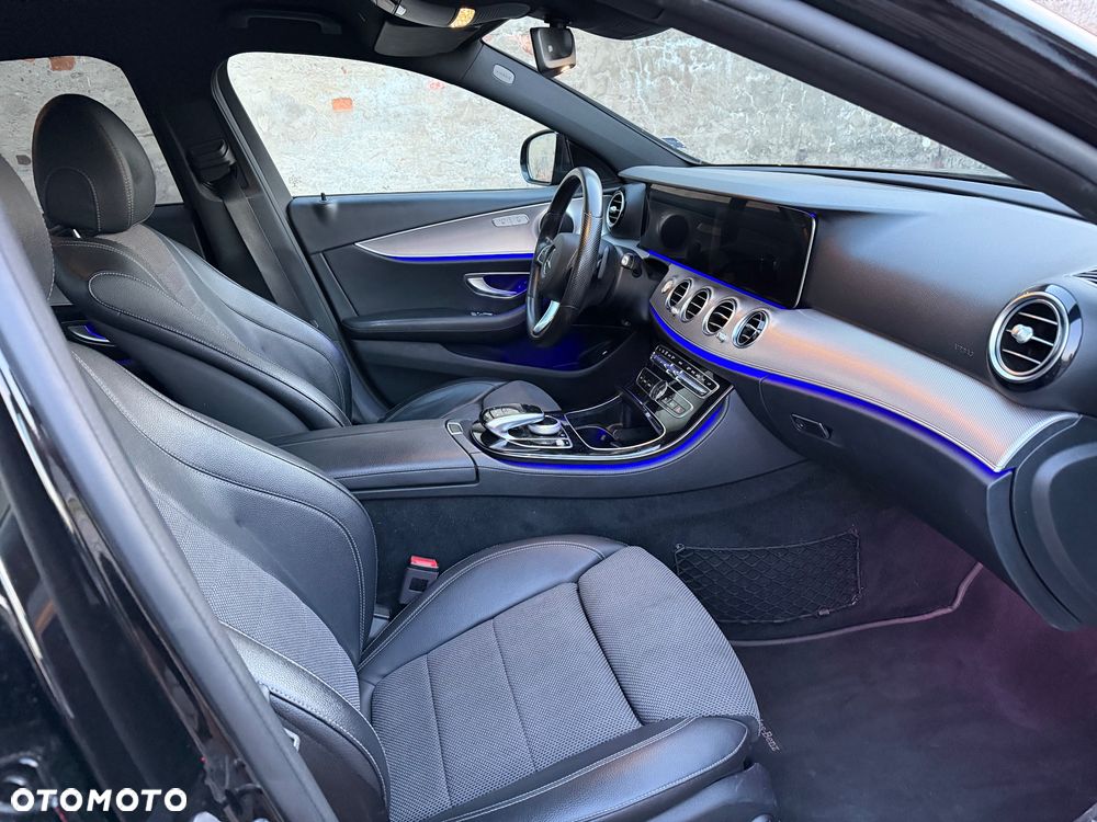 Mercedes-Benz Klasa E 220 d 9G-TRONIC Exclusive - 14