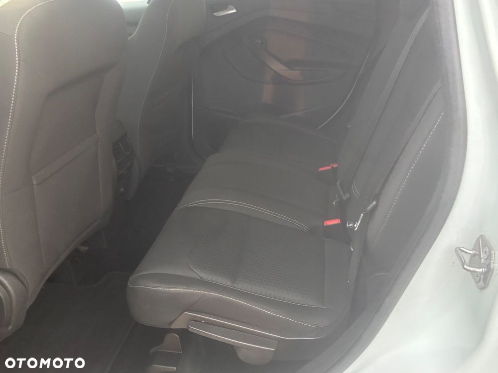 Ford Kuga 1.5 EcoBoost 2x4 Cool & Connect - 21