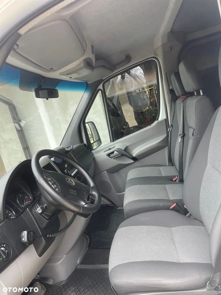 Mercedes-Benz SPRINTER 311CDI - 13