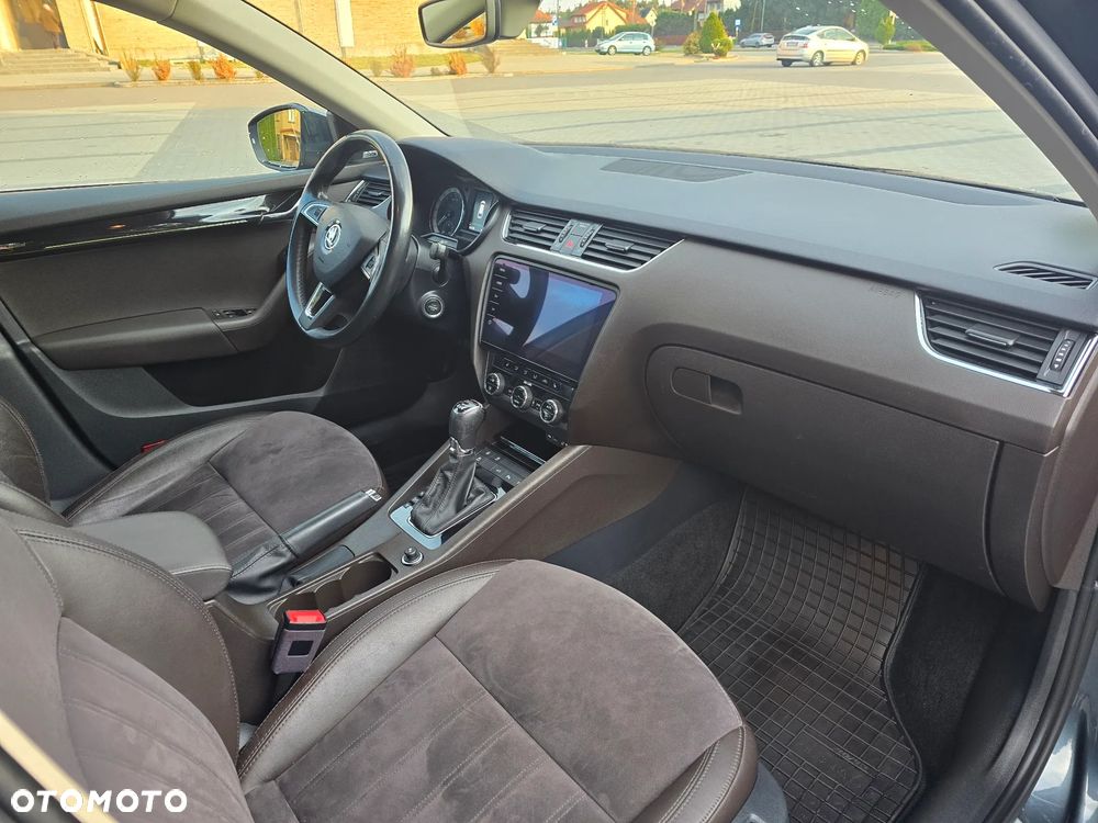 Skoda Octavia 2.0 TDI 4x4 DSG L&K - 28