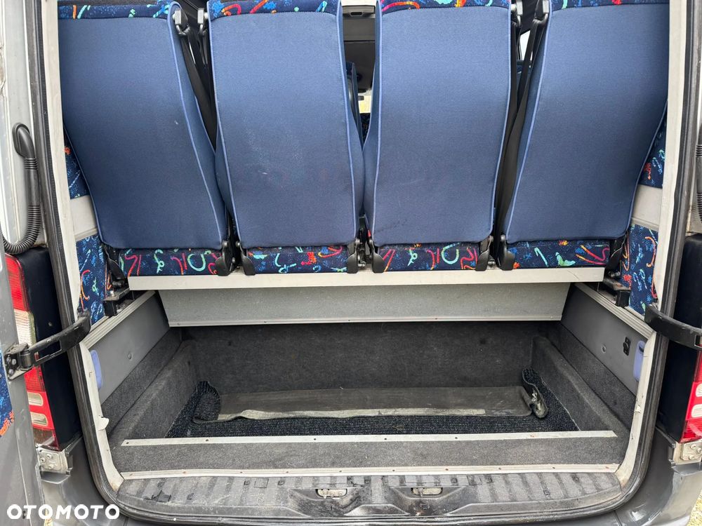 Mercedes-Benz Sprinter 519 - 13