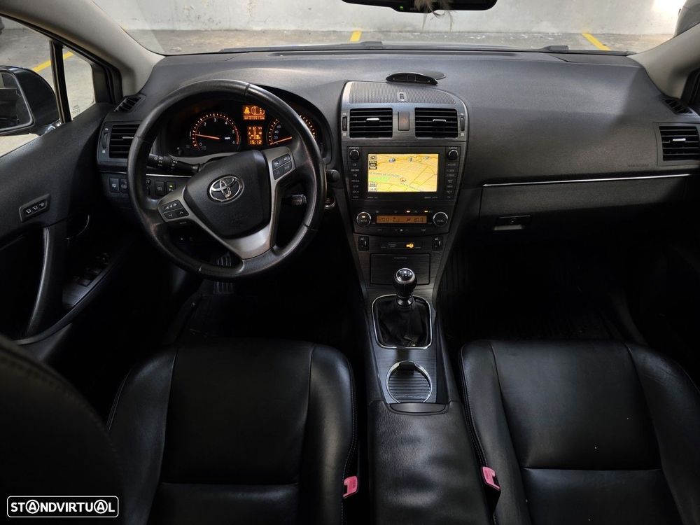 Toyota Avensis SW 2.0 D-4D Exclusive +Pele+GPS - 13