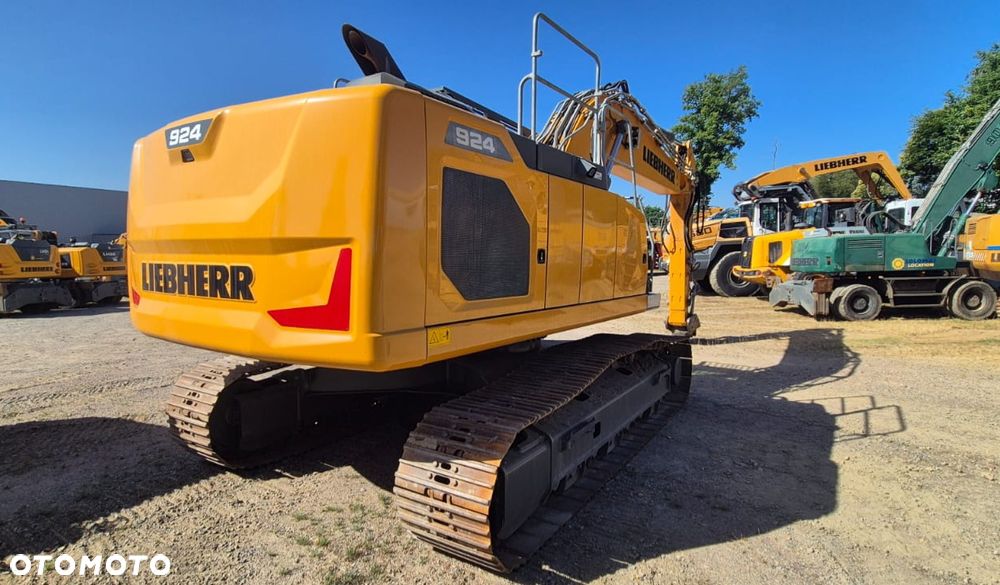 Liebherr R924 - 3
