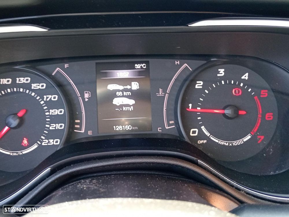 Fiat Tipo Station Wagon 1.3 M-Jet Lounge - 13