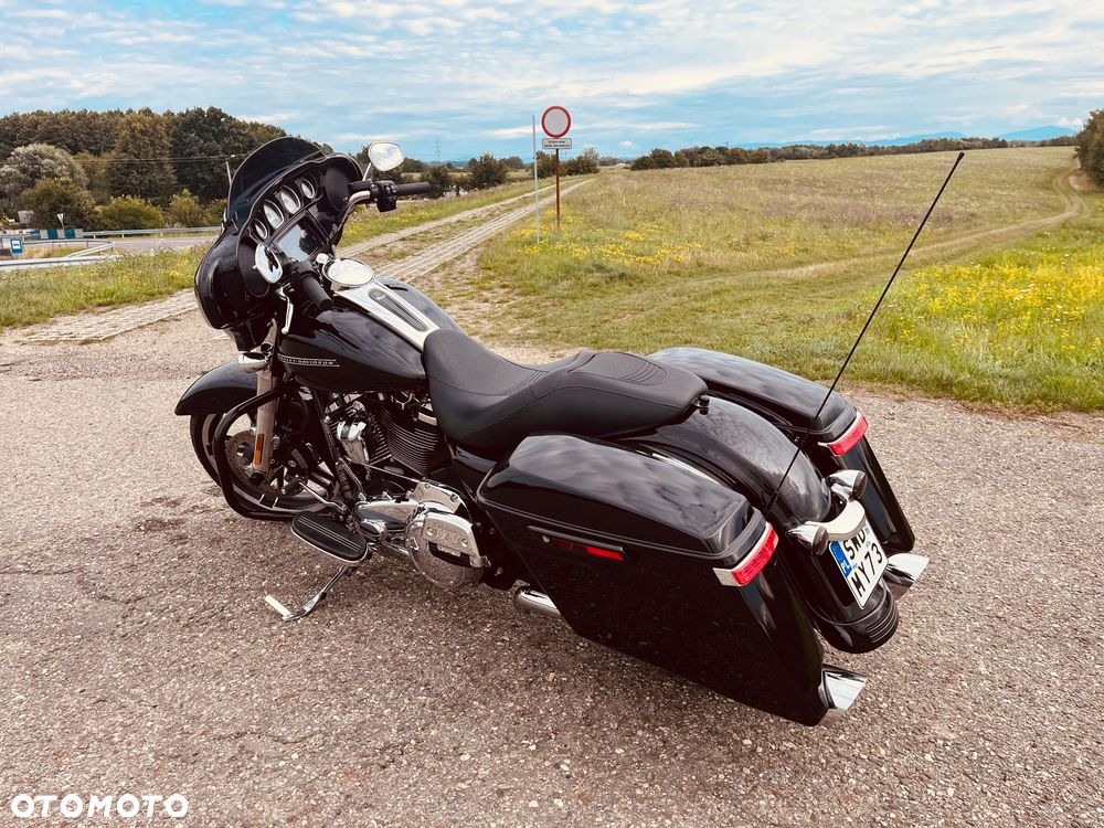 Harley-Davidson Touring Street Glide - 6