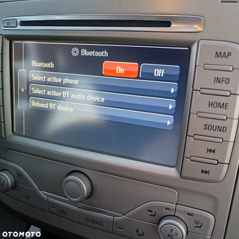 Ford Kuga 2.0 TDCi 2x4 Titanium - 35