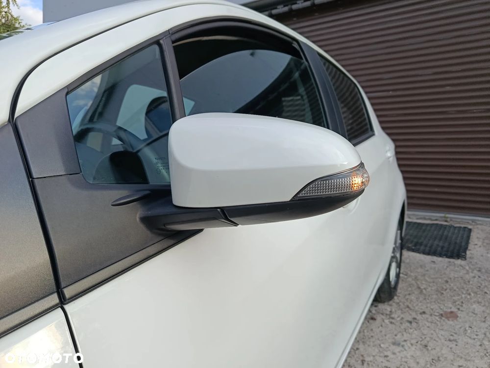 Toyota Yaris 1.4 D-4D Active - 9