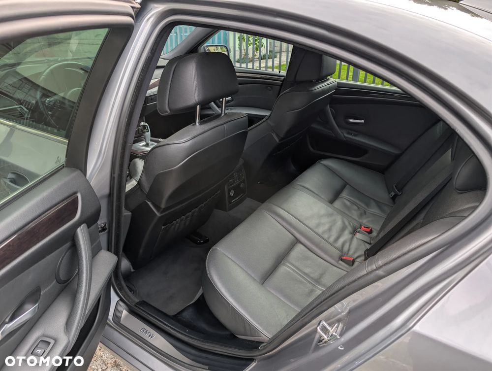 BMW Seria 5 520d - 19