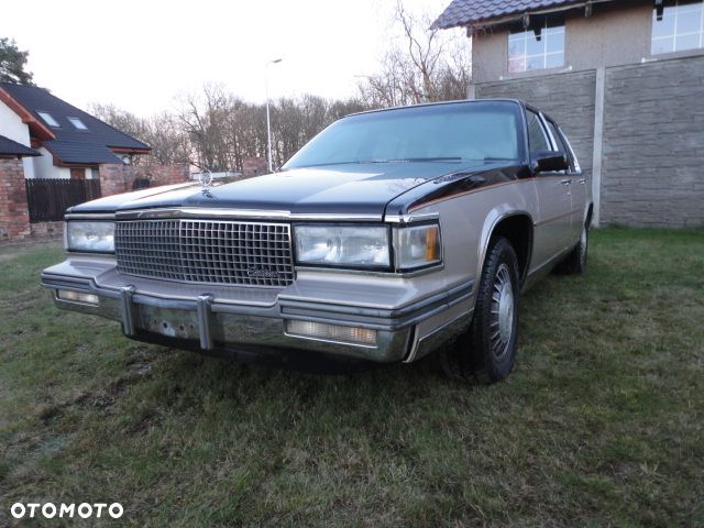 Cadillac Deville - 1