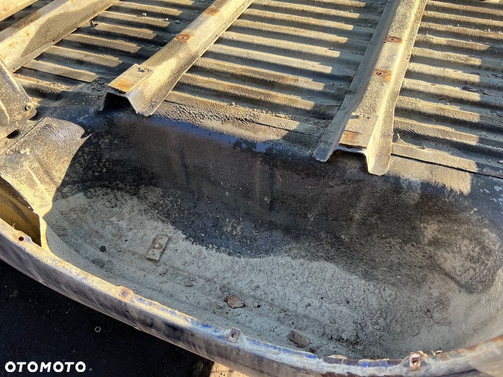 Skrzynia ładunkowa paka Nissan Navara d22 półtorej kabiny - 3