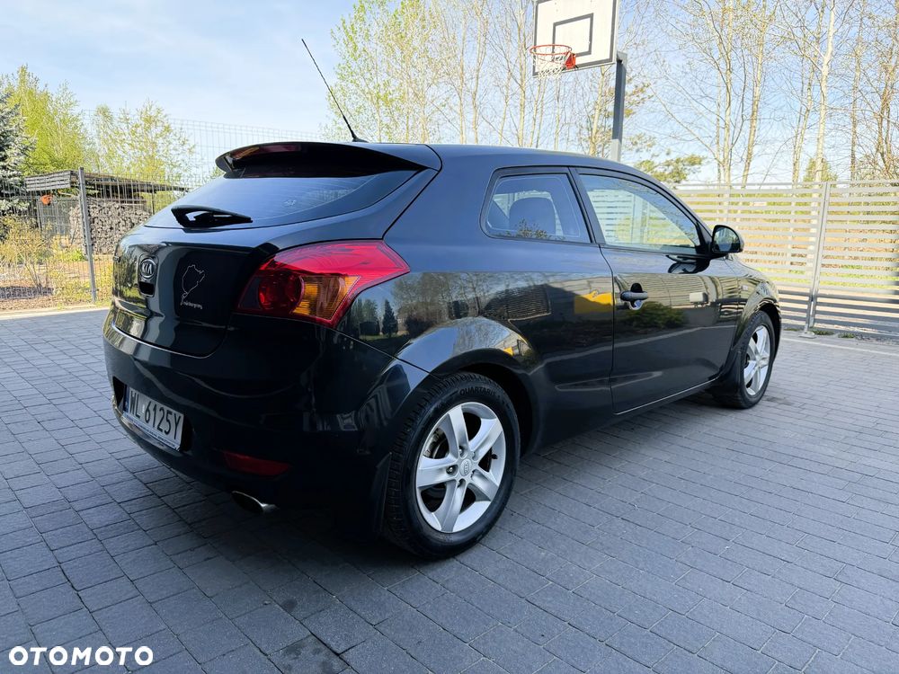 Kia Ceed - 3