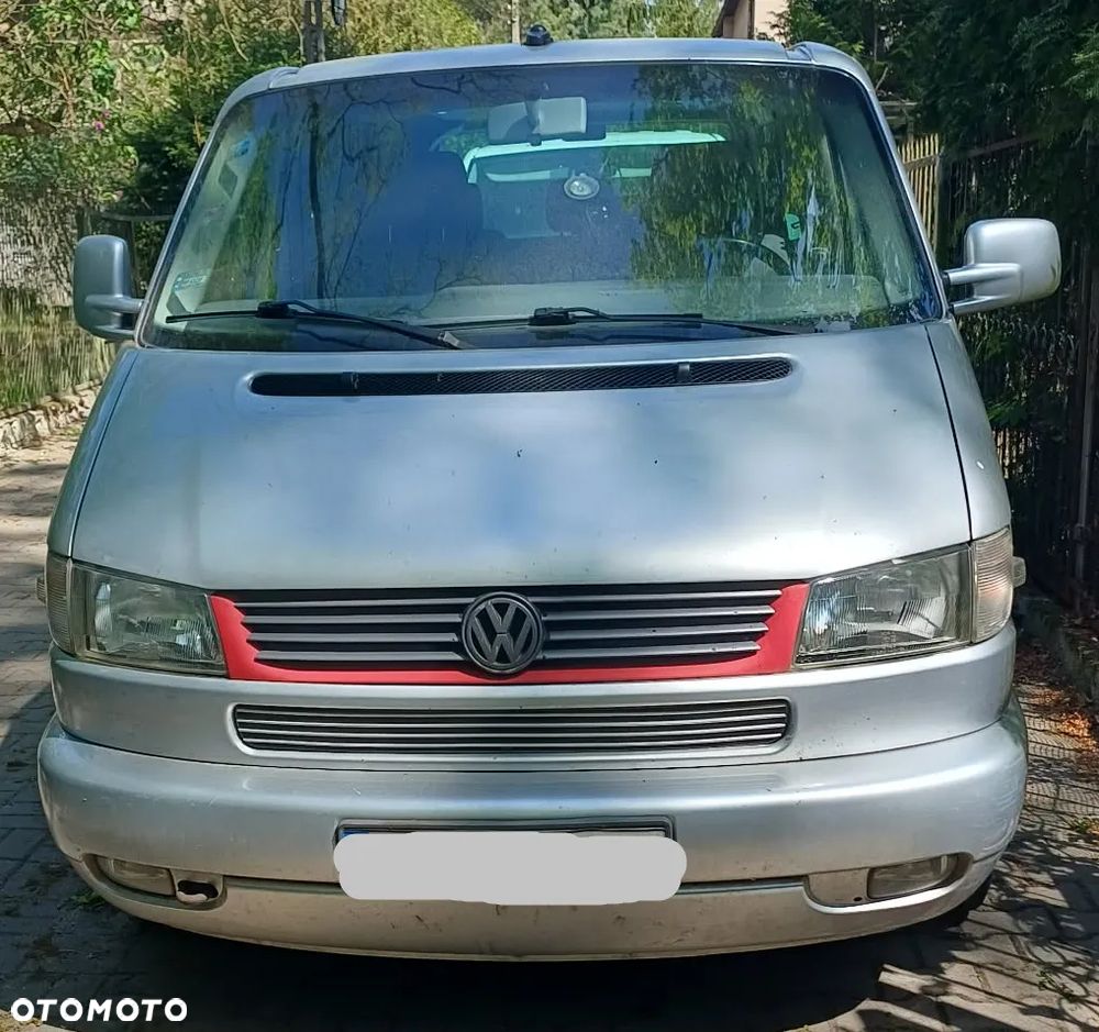Volkswagen Multivan - 2