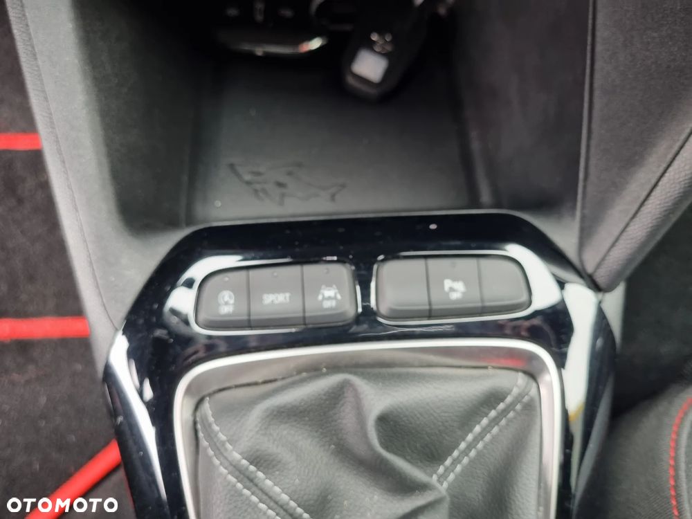 Opel Corsa 1.2 Direct Injection Turbo GS - 14