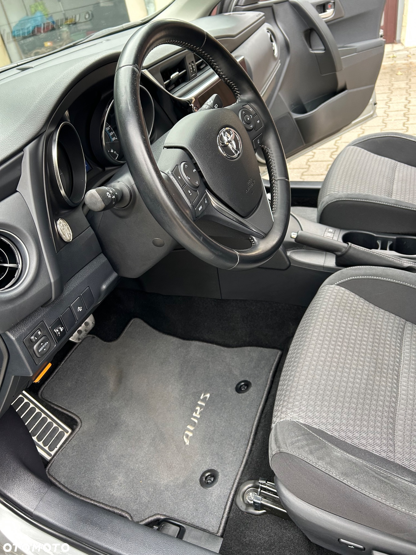 Toyota Auris - 23
