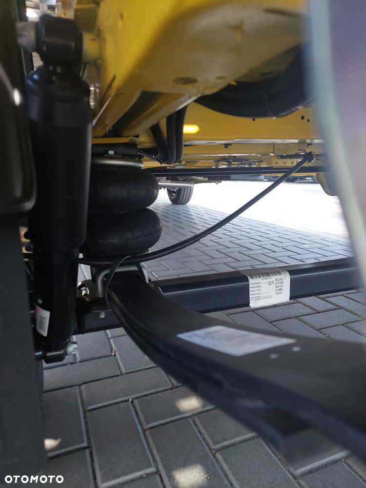 Toyota Proace MAX - 36