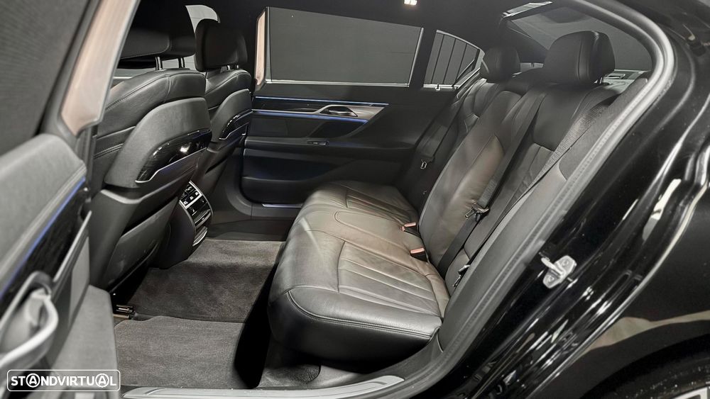 BMW 745 Le xDrive - 28