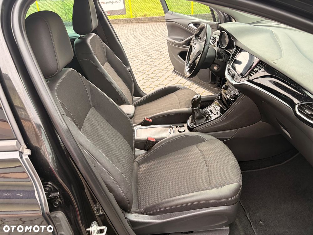 Opel Astra 1.6 D (CDTI) Start/Stop Dynamic - 18