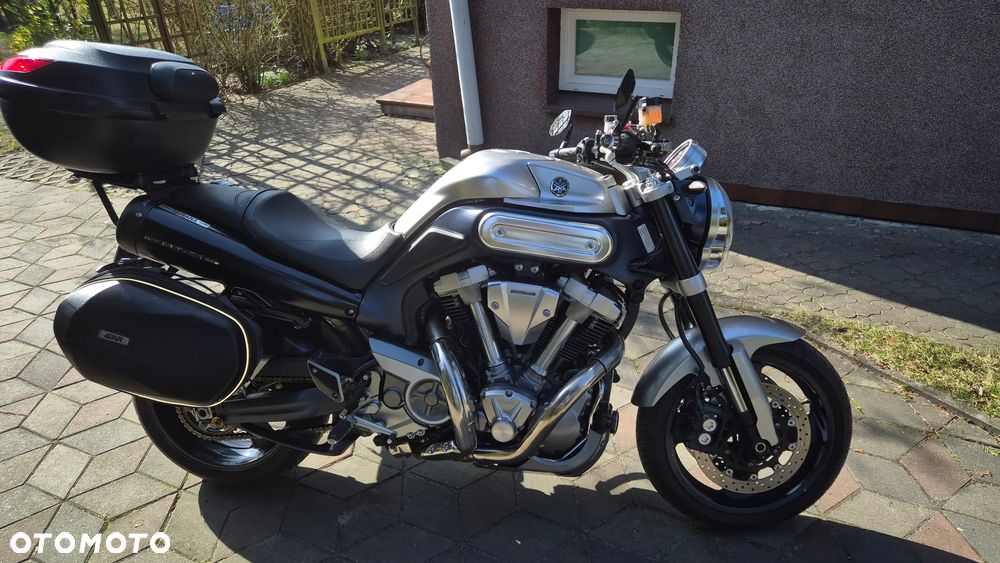 Yamaha MT - 5