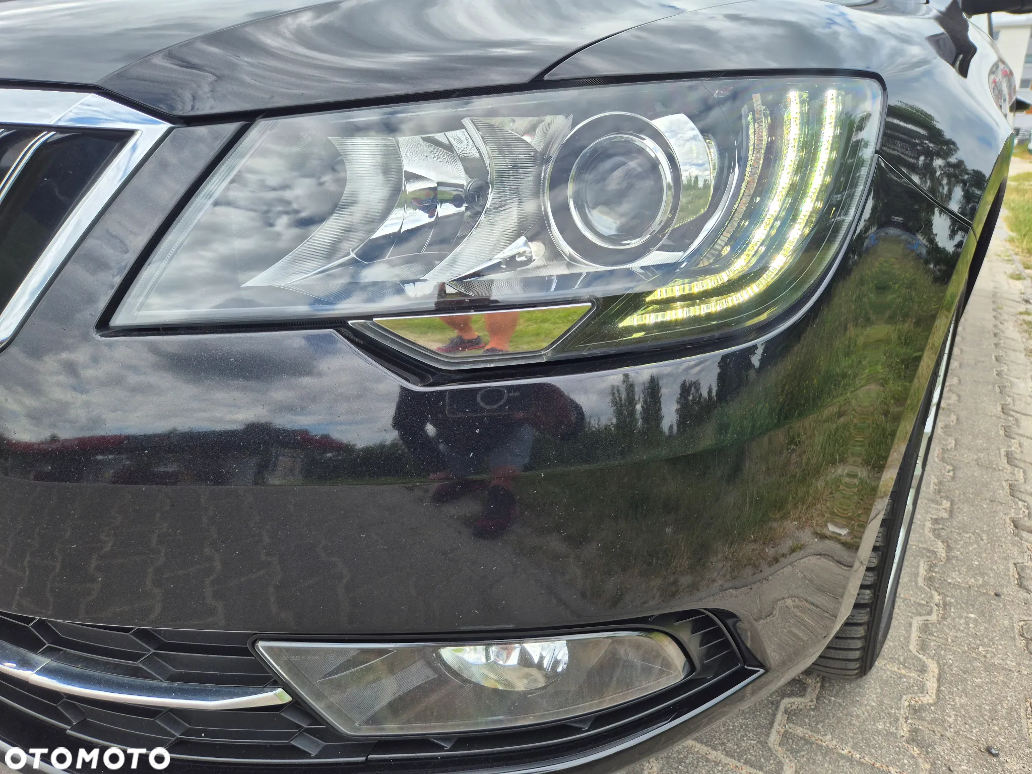 Skoda Superb 2.0 TDI DSG Exclusive - 17
