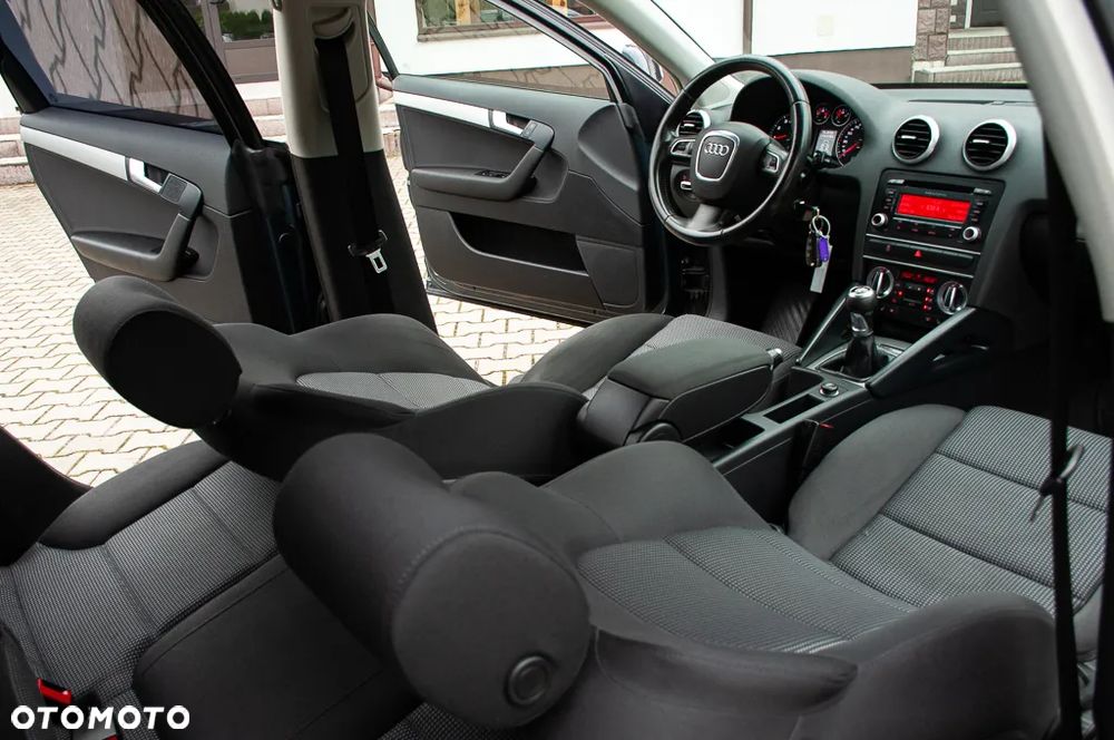 Audi A3 Sportback 1.6 Attraction - 13