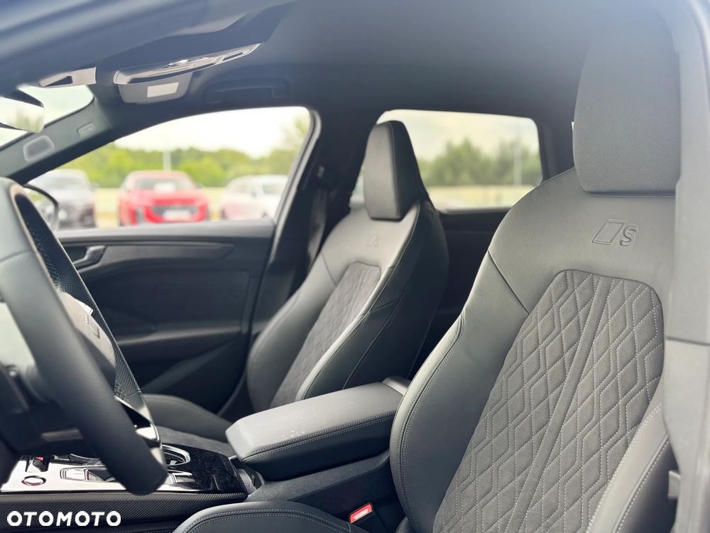 Audi A6 Avant e-Hybrid 220 kW Quattro S tronic - 13