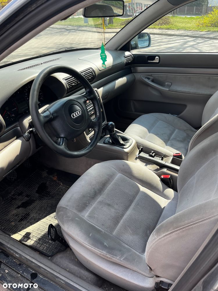 Audi A4 Limousine 1.9 TDI - 24