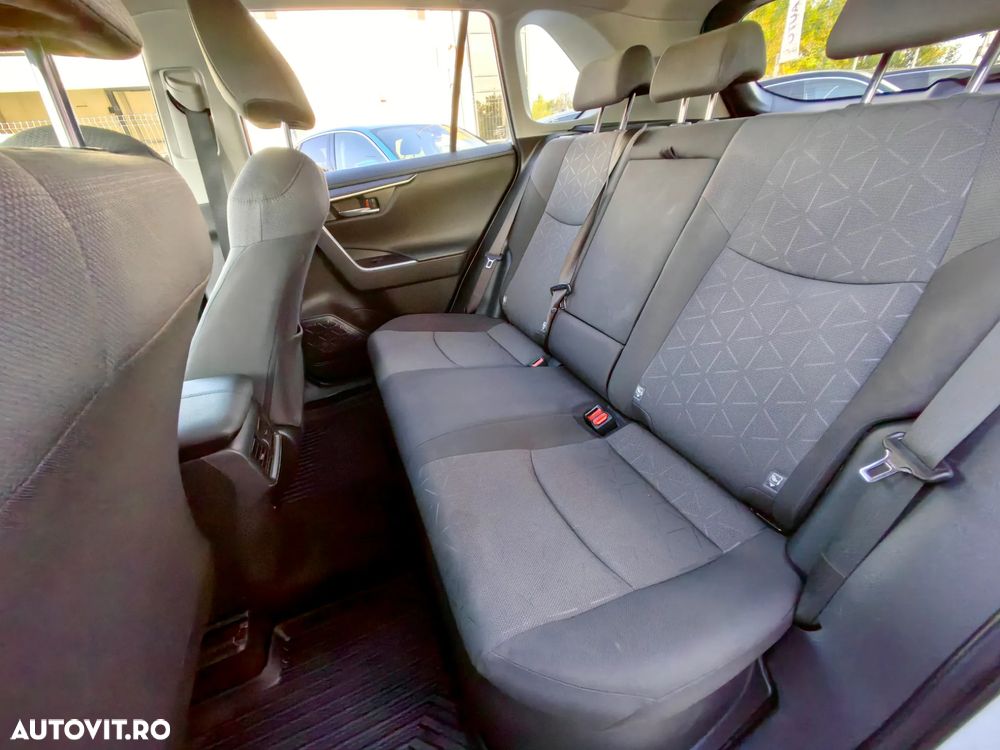 Toyota RAV4 2.5 VVT-iE 4x4 Dynamic - 8