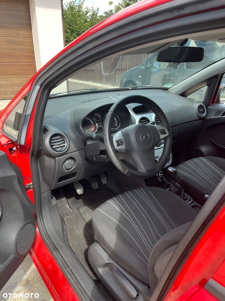 Opel Corsa 1.4 16V Enjoy - 17