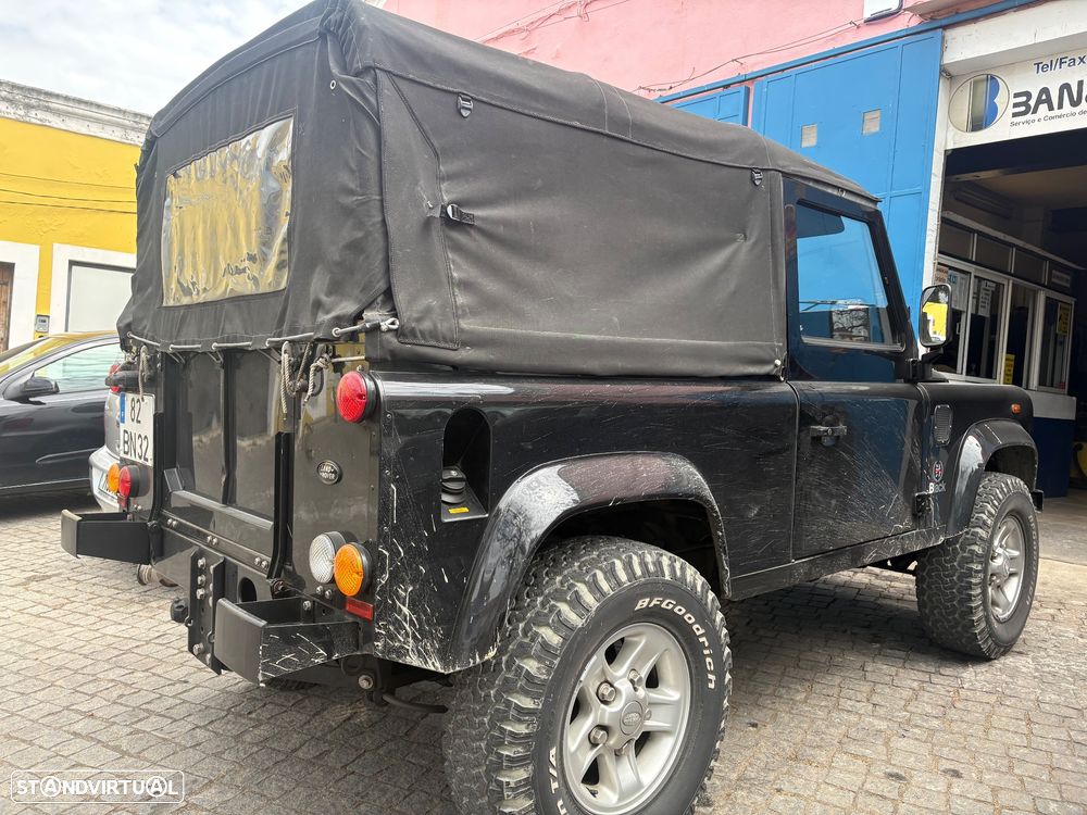 Land Rover Defender 90 2.5 Td5 E - 40