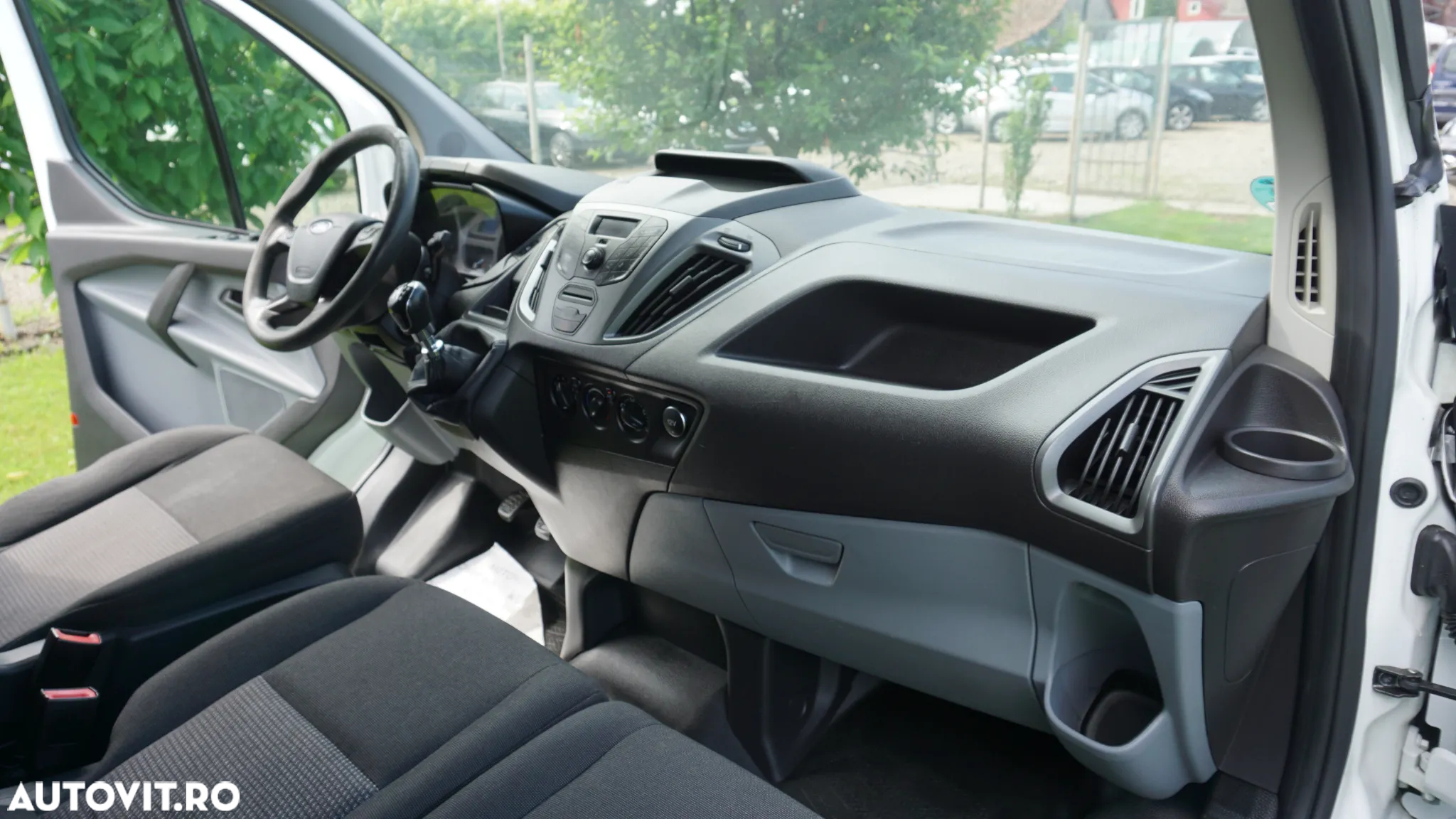 Ford Transit Custom - 11