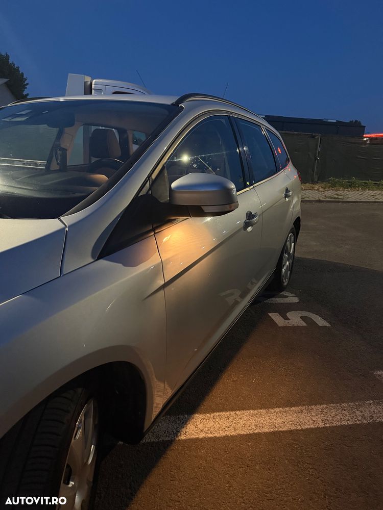 Ford Focus 1.6 TDCI DPF Titanium - 6