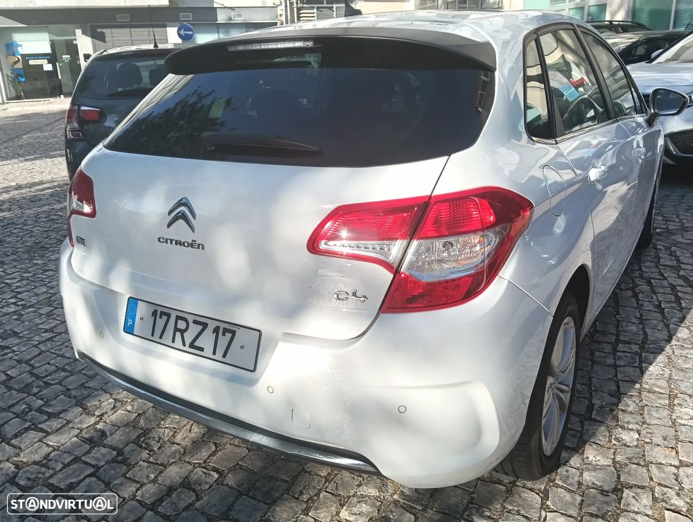 Citroën C4 e-HDi 110 Exclusive - 12