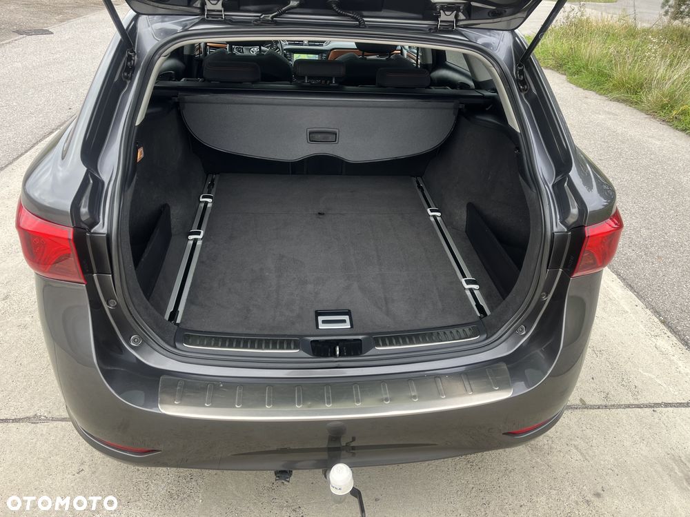Toyota Avensis Touring Sports 1.6 D-4D Edition S+ - 12
