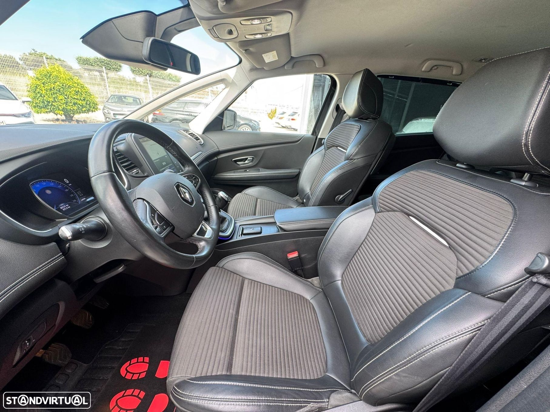 Renault Grand Scénic 1.6 dCi Intens SS - 9