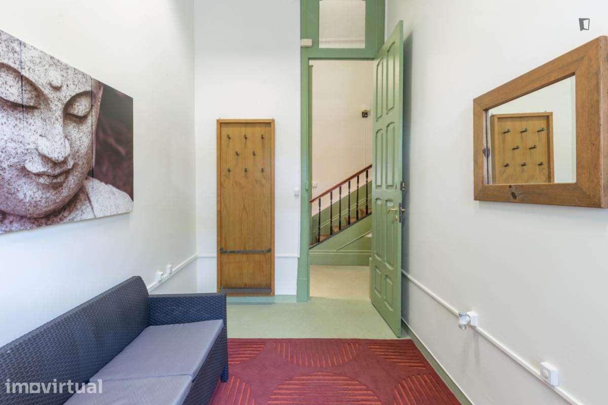 Quarto - localizado em Paranhos Porto - Grande imagem: 3/22