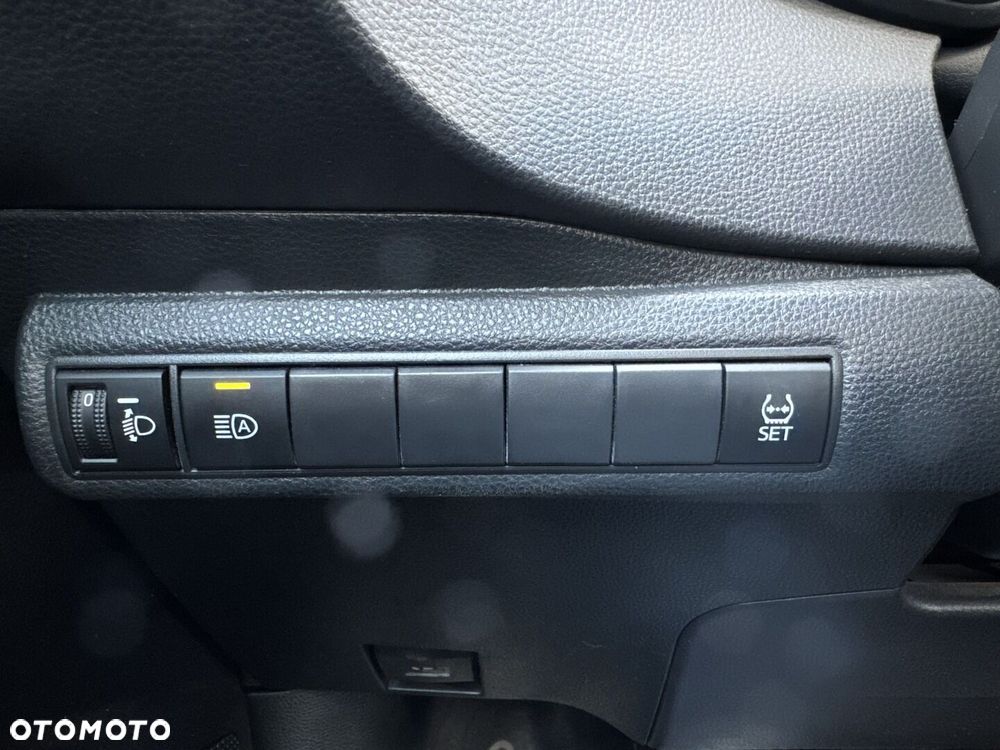 Toyota Corolla - 23