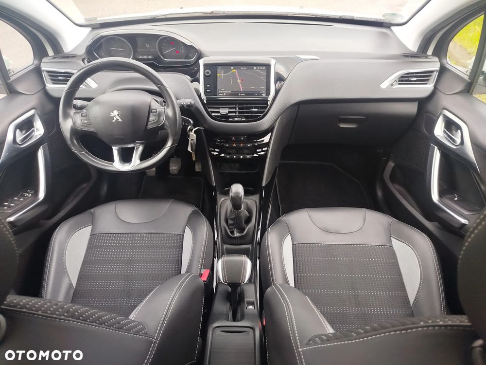 Peugeot 2008 - 5