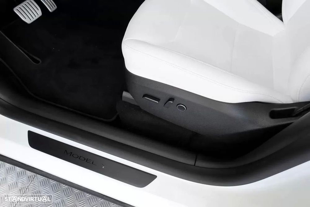 Tesla Model Y Performance Tração Integral - 14