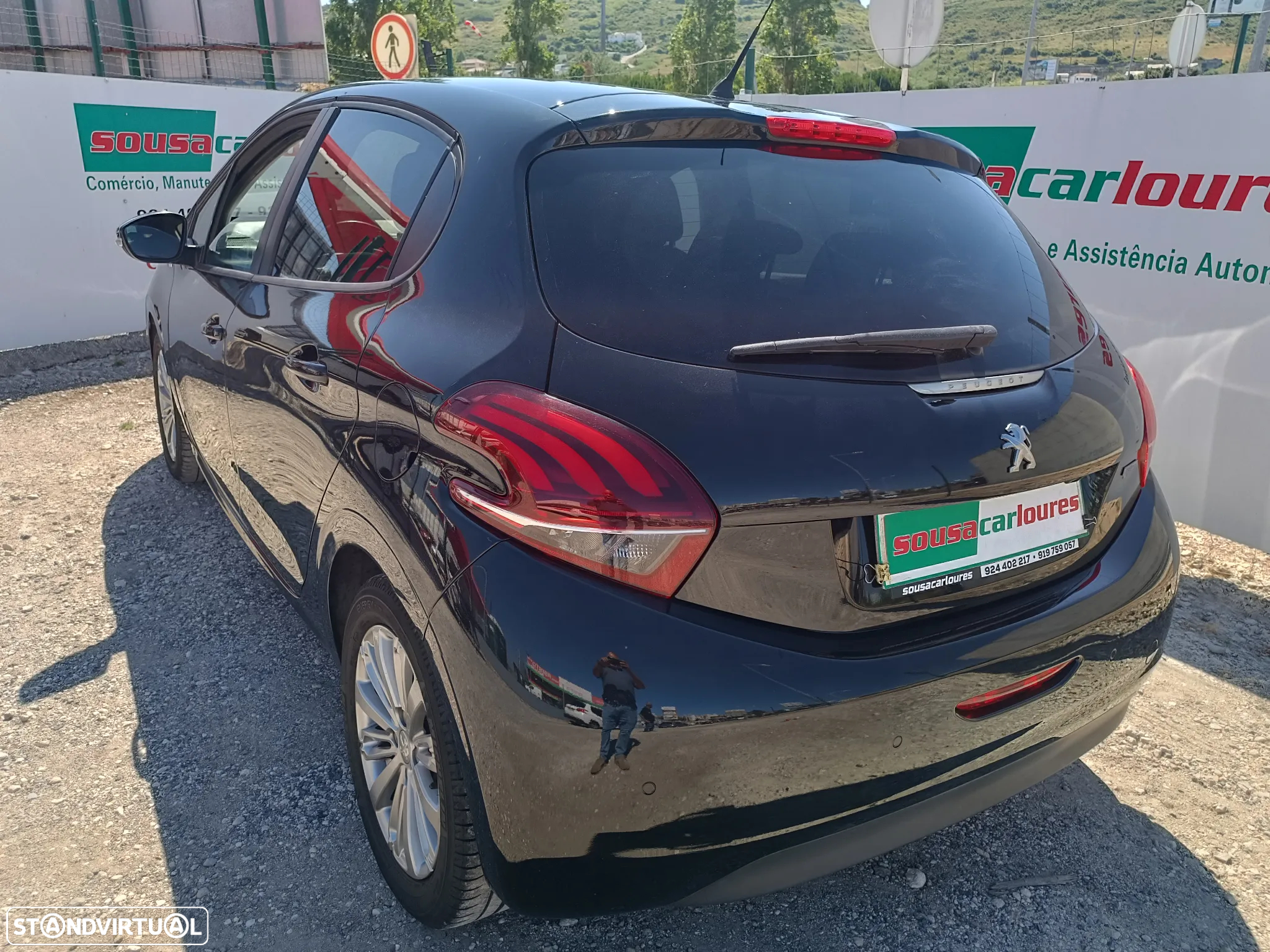 Peugeot 208 1.2 PureTech Style - 12