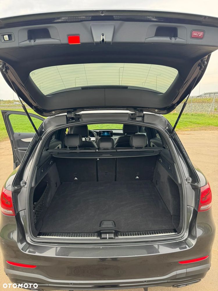 Mercedes-Benz GLC 220 d 4Matic 9G-TRONIC Edition AMG Line - 9