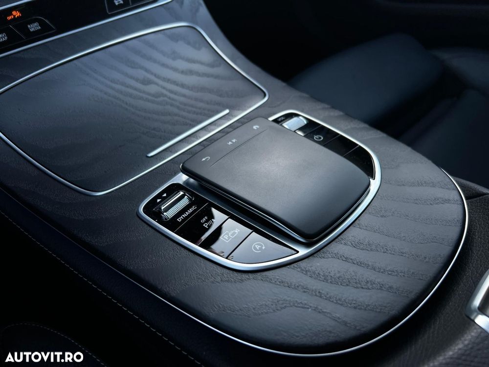 Mercedes-Benz E - 15