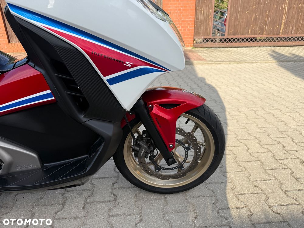 Honda NC - 9