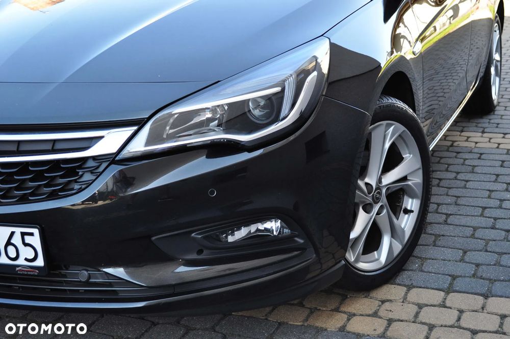 Opel Astra 1.4 Turbo Innovation - 1