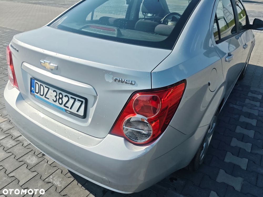 Chevrolet Aveo 1.4 16V LS - 6