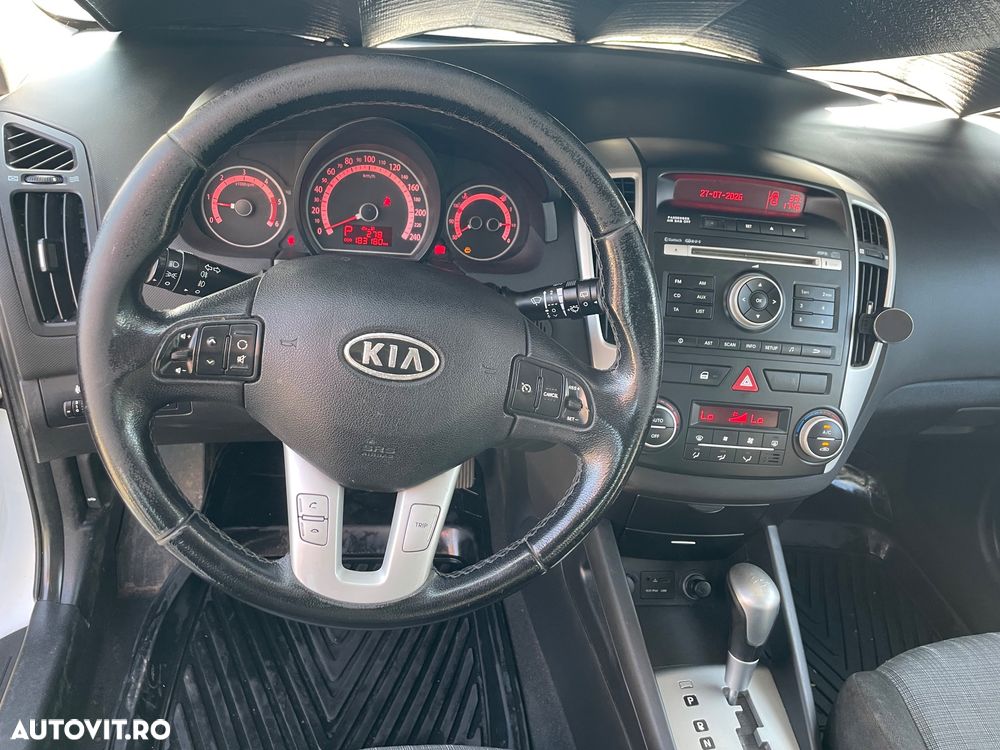 Kia Ceed 1.6 CRDi 115 Automatik Spirit - 18